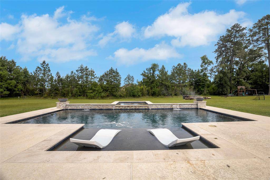 Magnolia, TX 77354,40498 Community Road RD
