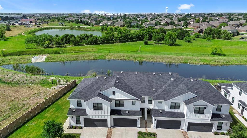 Buda, TX 78610,393 Fieldwood DR