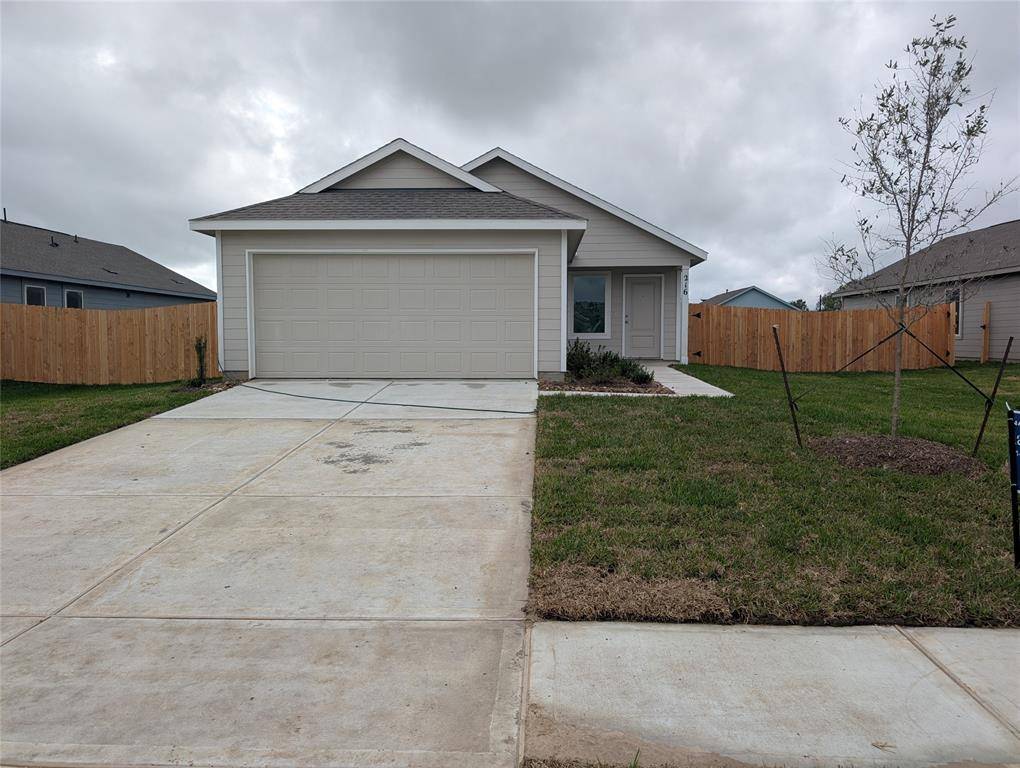 Angleton, TX 77515,216 Dallas DR