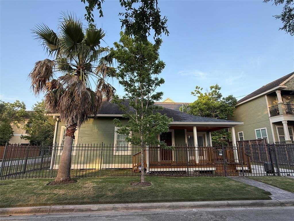 Houston, TX 77008,2626 Columbia ST