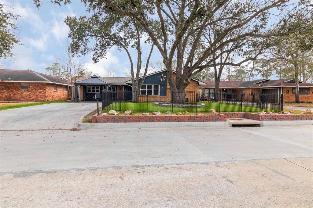 Dickinson, TX 77539,2717 Belmont ST