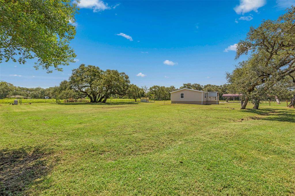 Columbus, TX 78934,1031 County Road 152