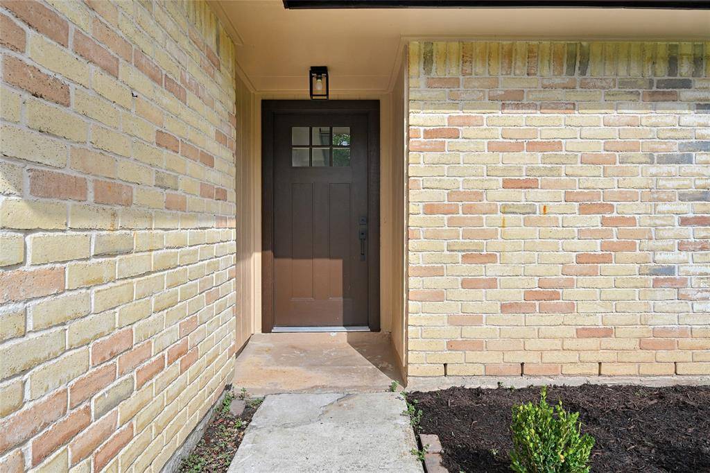 Sugar Land, TX 77498,10323 Gulfstream LN