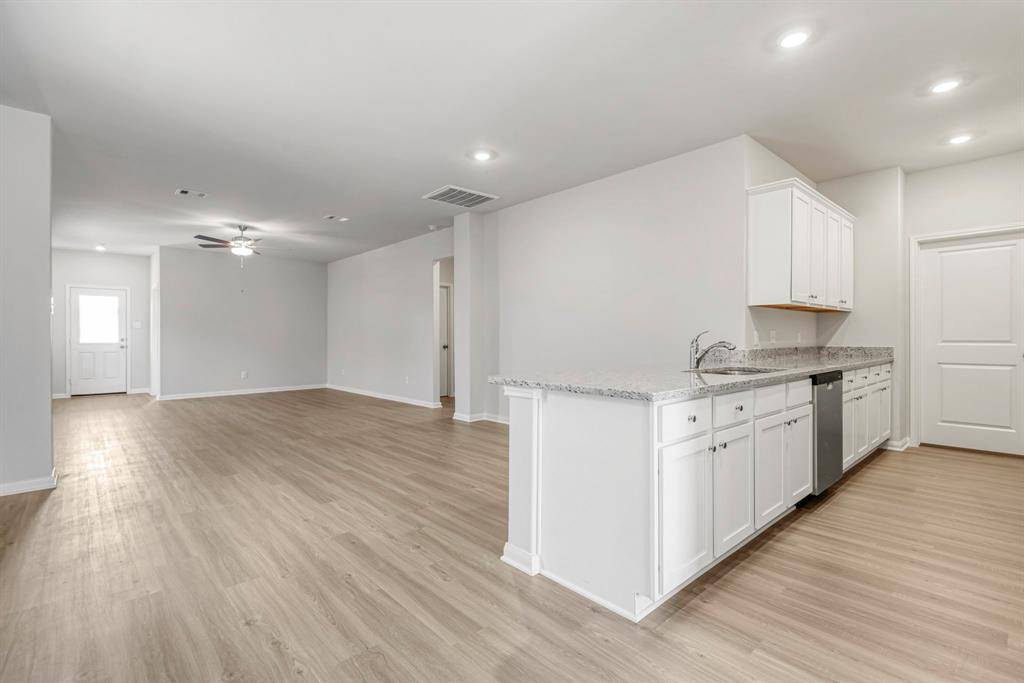 Houston, TX 77048,6423 Winter Elm ST