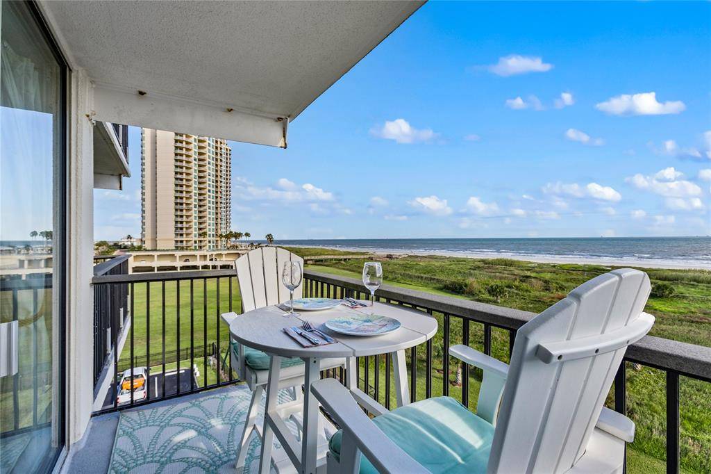 Galveston, TX 77550,415 E Beach DR #412