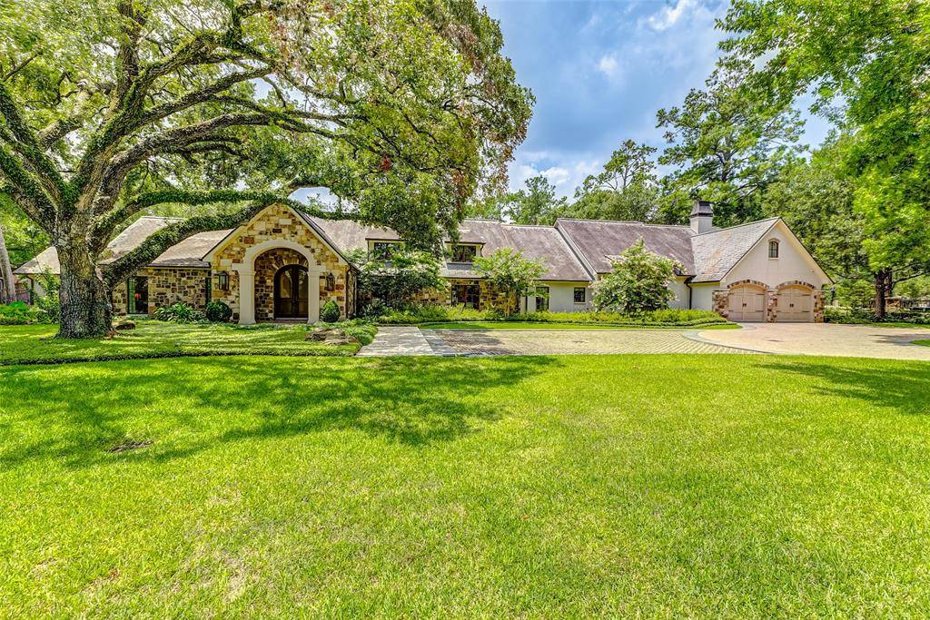 Houston, TX 77024,1 Gage CT