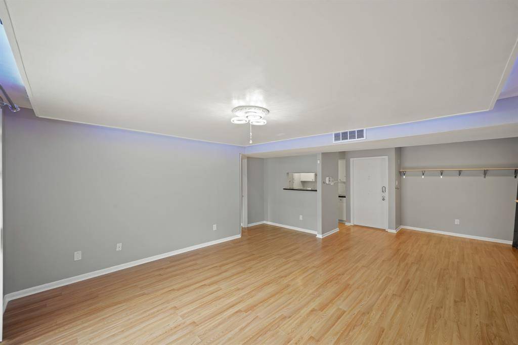 Houston, TX 77054,8517 Hearth DR #5