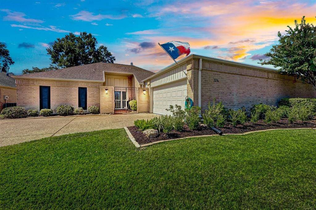 Sugar Land, TX 77478,326 Fox Briar LN