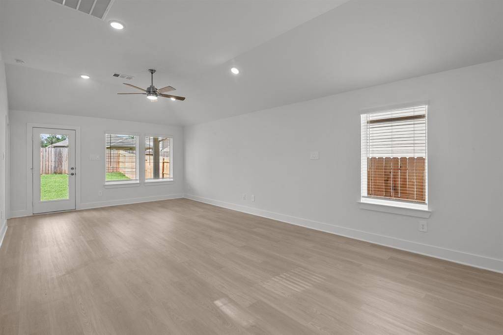 Montgomery, TX 77316,16212 McDonald County CT