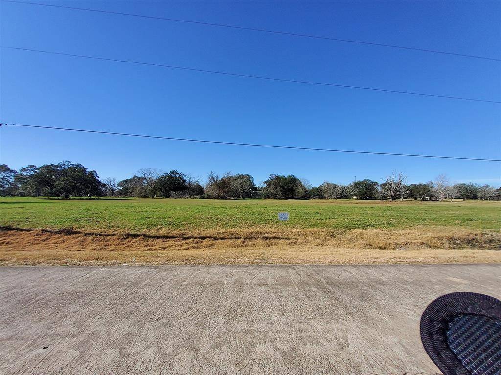 Angleton, TX 77515,626 Mill RD