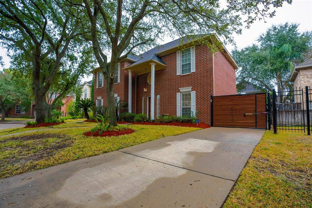 Houston, TX 77096,8915 N Wallington DR N
