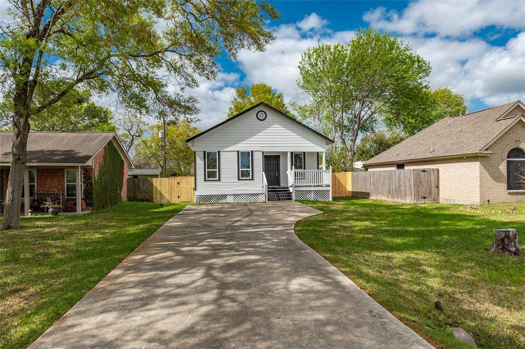 La Porte, TX 77571,424 S Nugent ST
