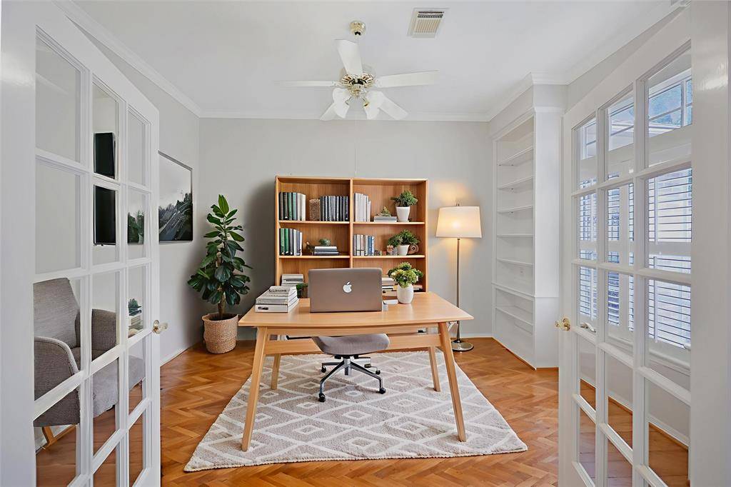 The Woodlands, TX 77381,102 S Castlegreen CIR