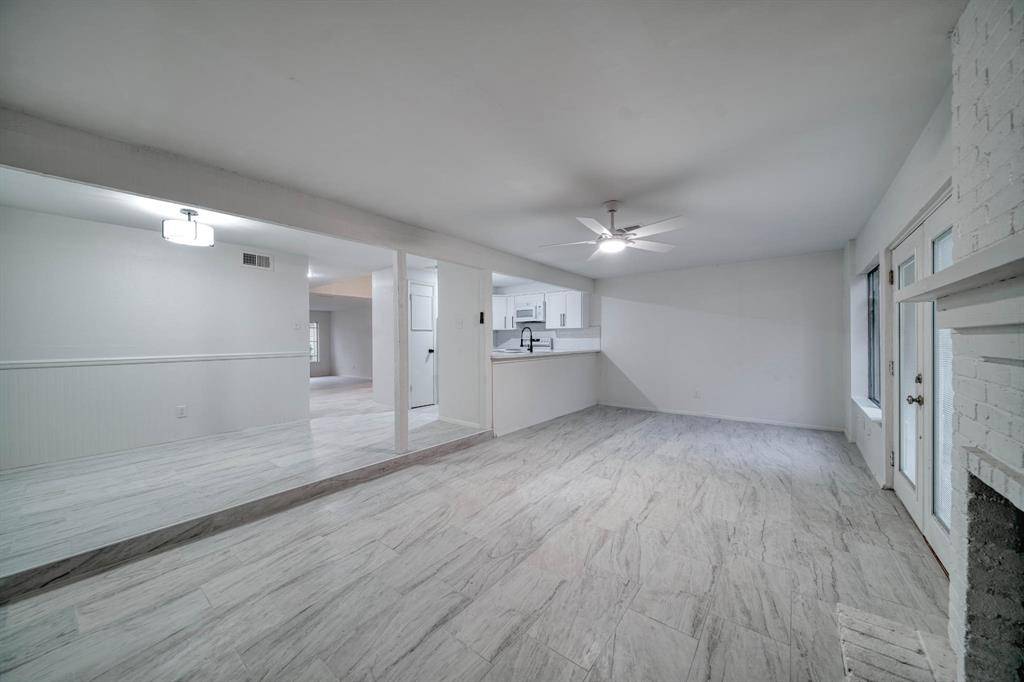 Houston, TX 77077,11650 Village Place DR #302