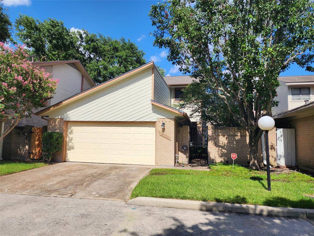 Houston, TX 77040,8004 Oakwood Forest DR