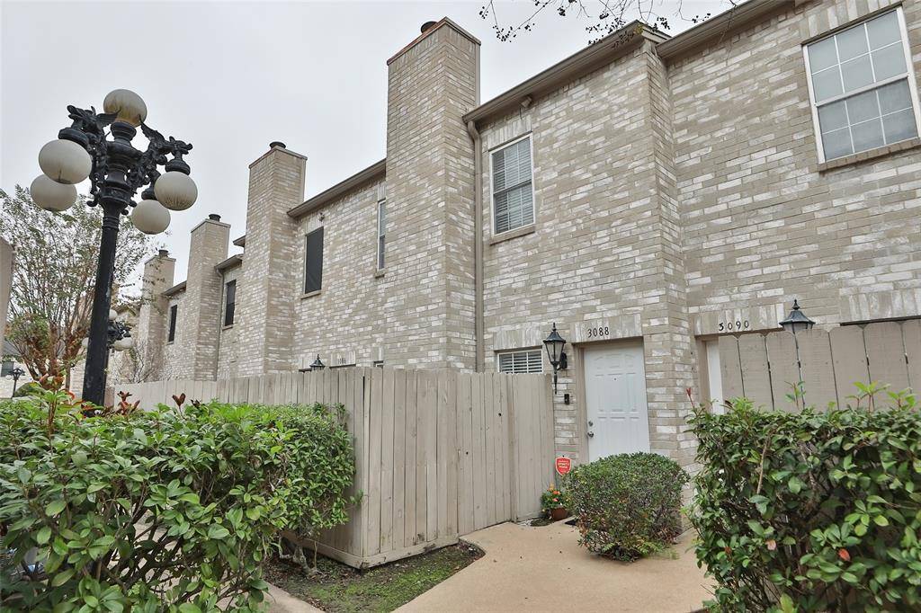 Houston, TX 77054,3088 Holly Hall ST