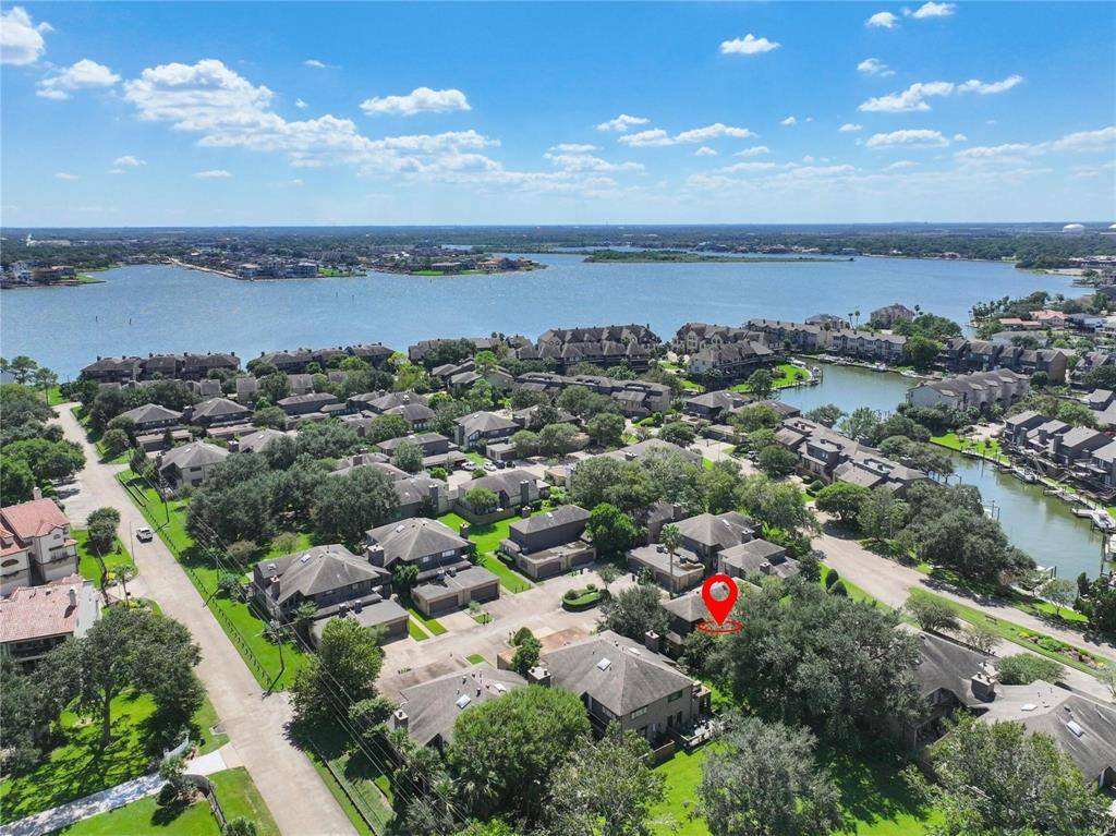 Houston, TX 77058,18118 Lakeside LN