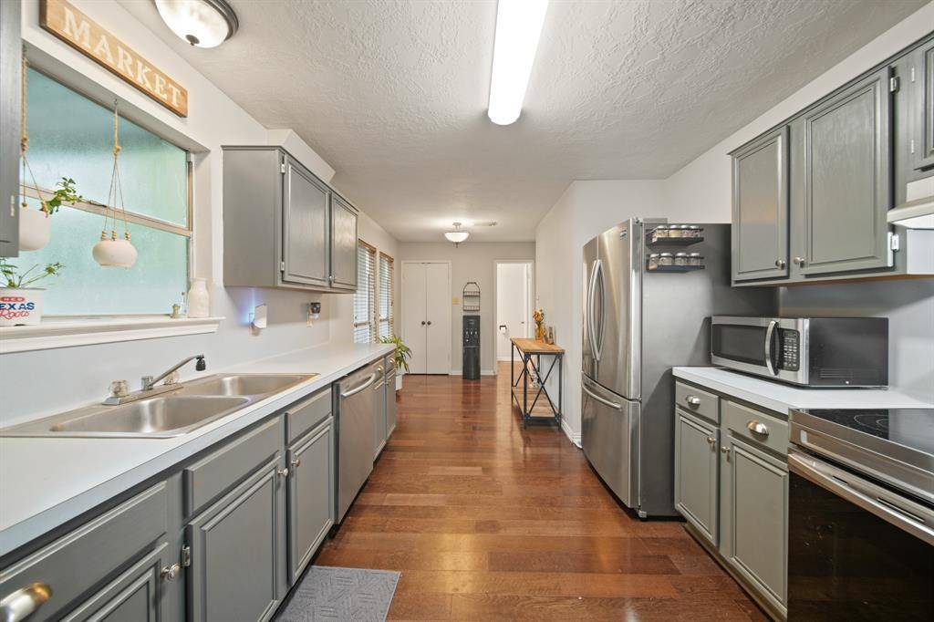 La Porte, TX 77571,1406 Bayou Glen DR