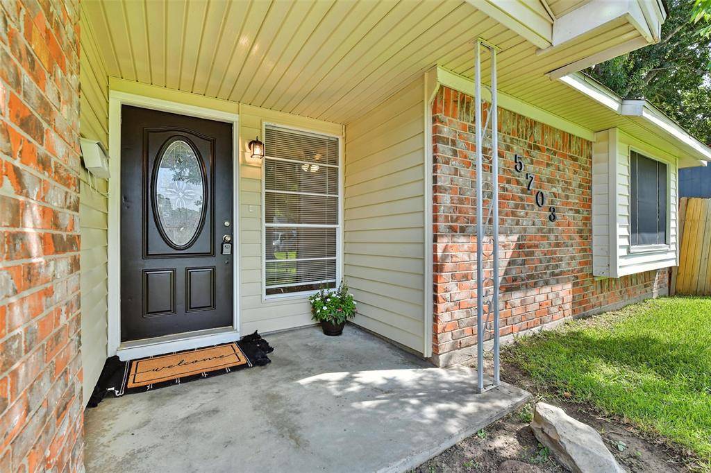 Pearland, TX 77584,5703 Groveton LN