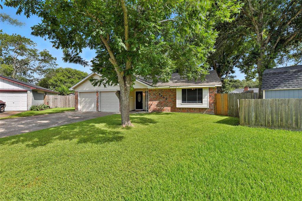 Pearland, TX 77584,5703 Groveton LN