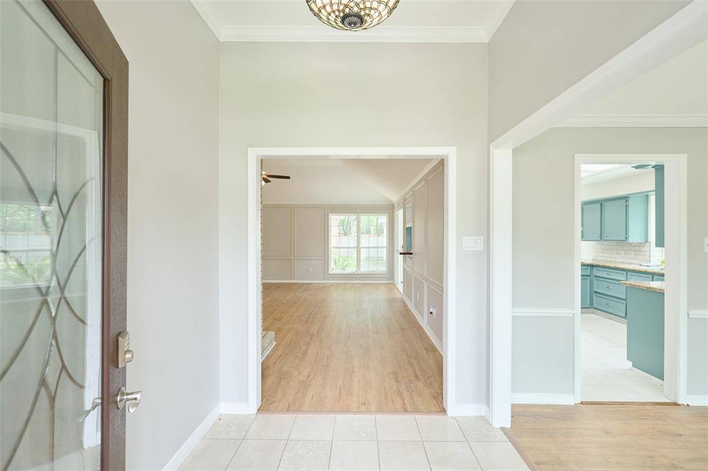 Houston, TX 77095-161,15854 Knolls Lodge Drive