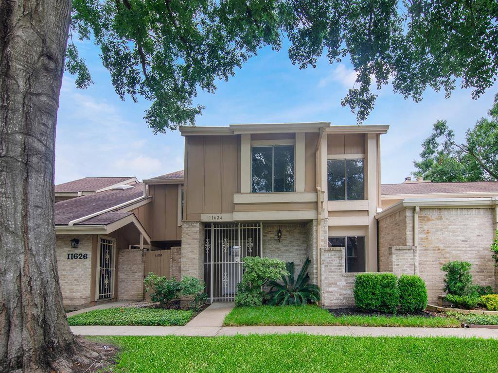 Houston, TX 77077,11624 Village Place DR #327