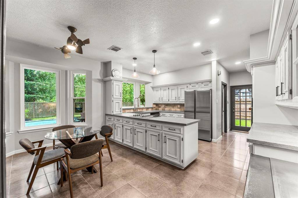 Houston, TX 77345,2910 Highland Laurels DR