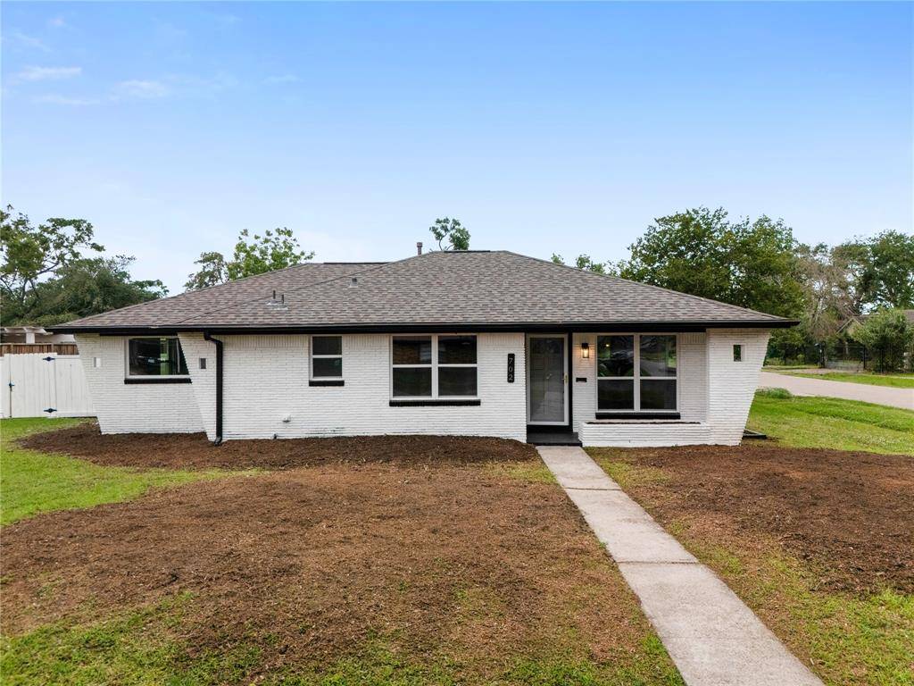 Houston, TX 77022,702 Pennington ST