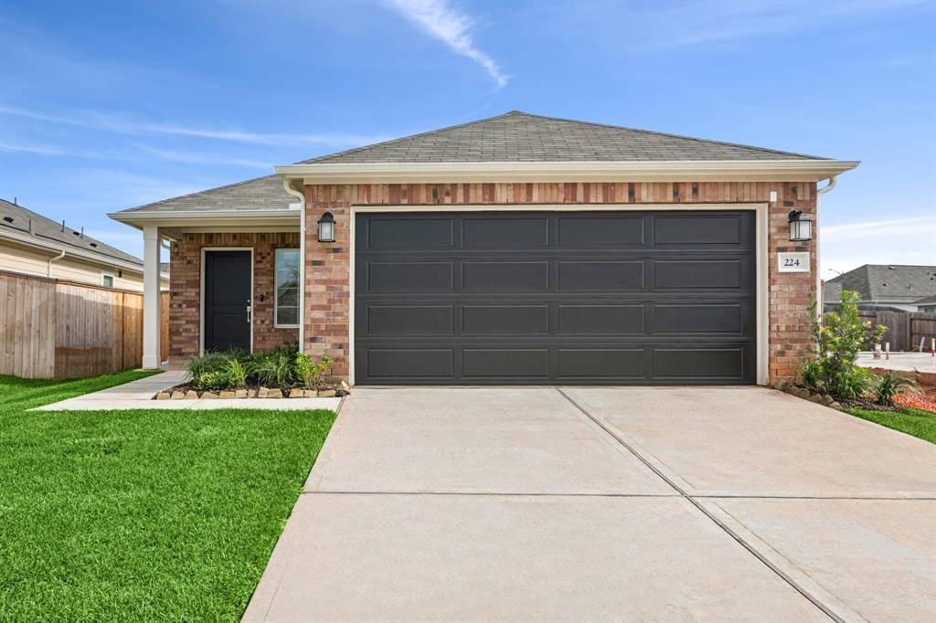 Willis, TX 77378,224 Crystal Bay LN