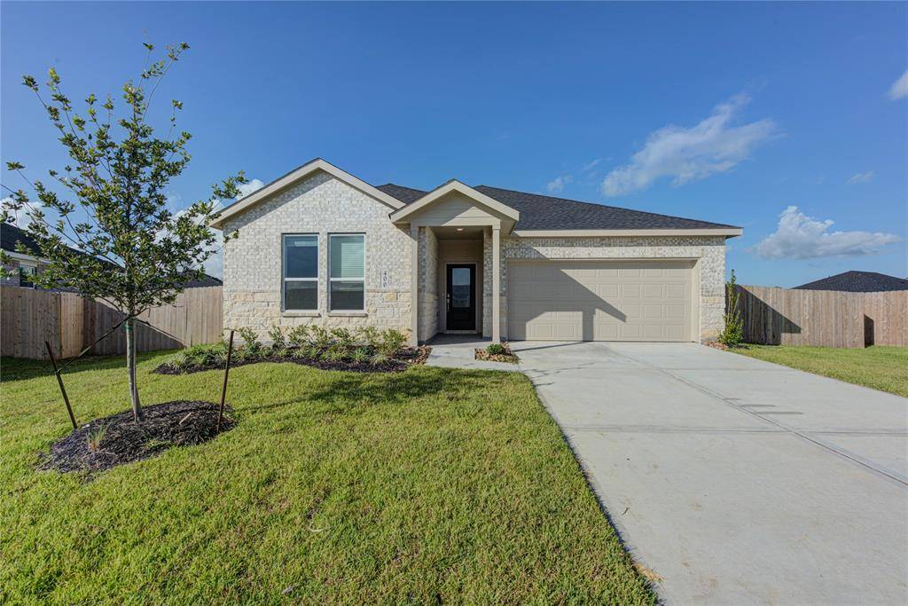 Angleton, TX 77515,400 Emma Street