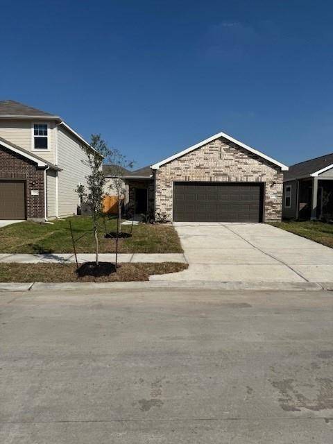 Houston, TX 77016,10150 Tiger Flower LN