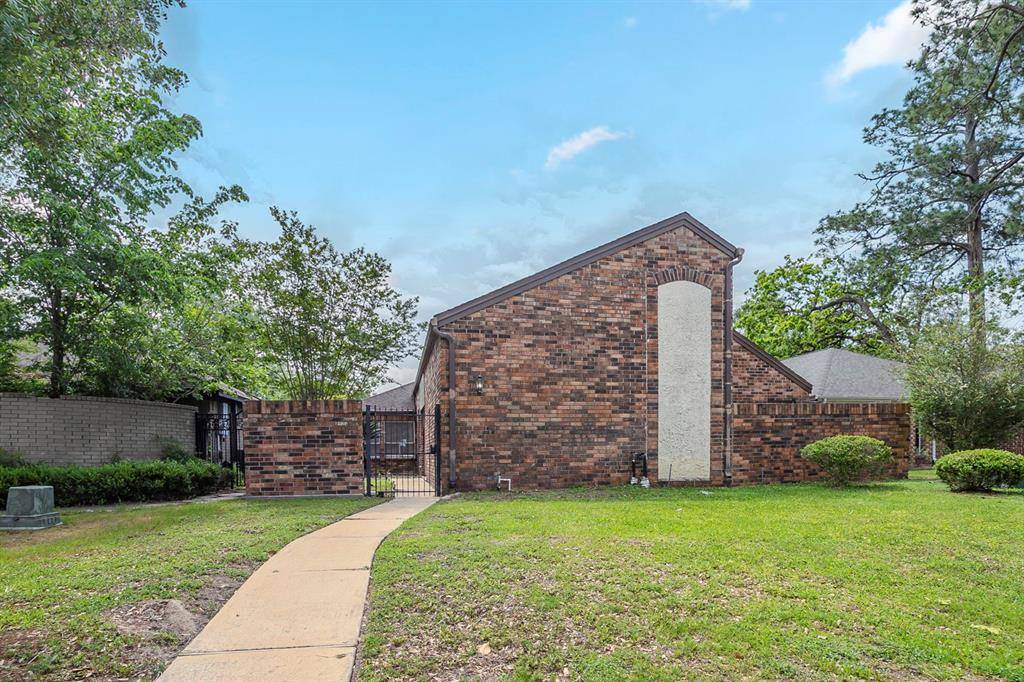 Houston, TX 77069,5893 Southern Hills DR