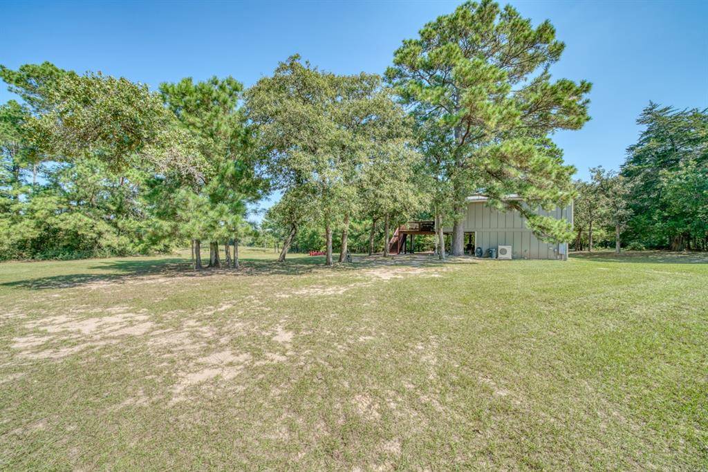 New Ulm, TX 78950,1121 Hilbun RD