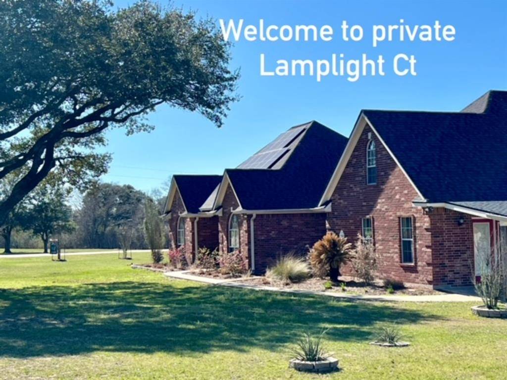 Alleyton, TX 78935,1005 Lamplight CT