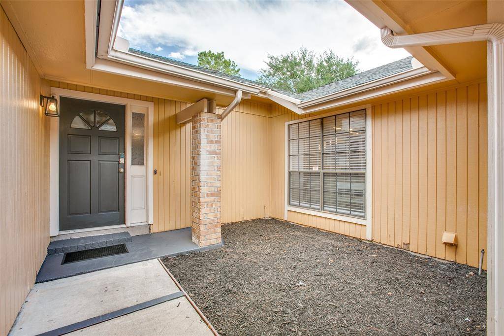 Houston, TX 77083,16138 Beechnut ST