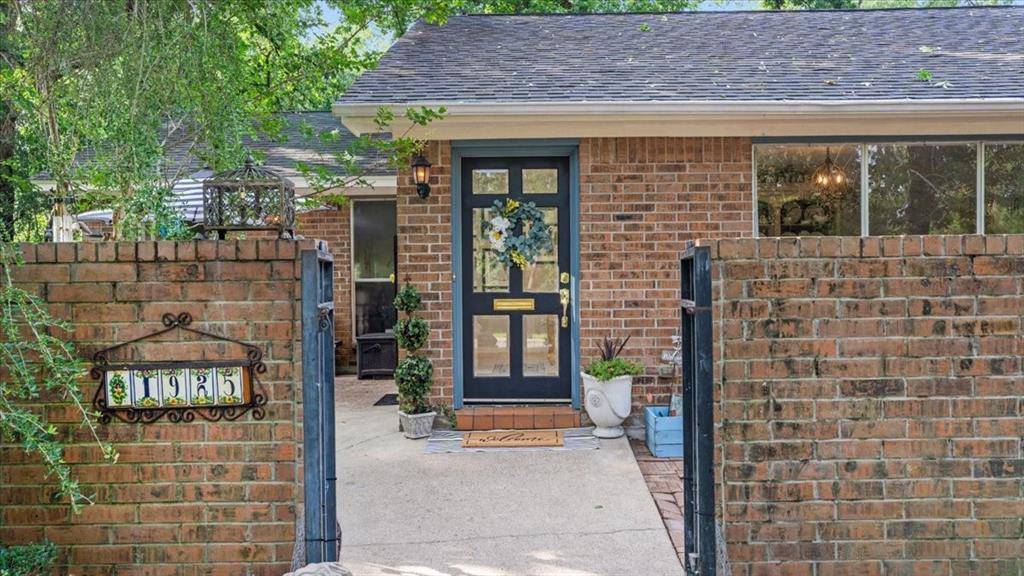 Huntsville, TX 77340,1925 Foxbriar DR