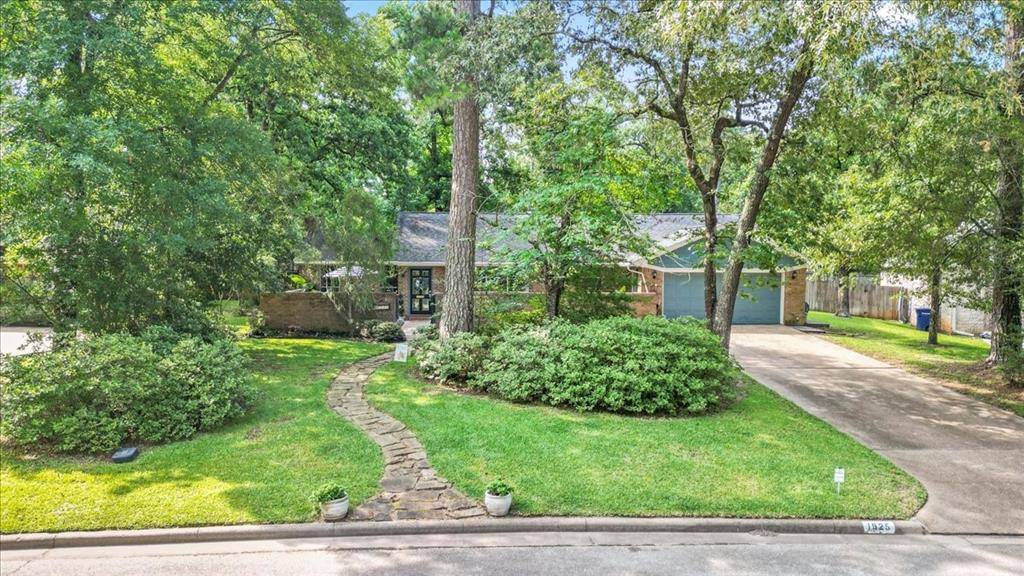 Huntsville, TX 77340,1925 Foxbriar DR
