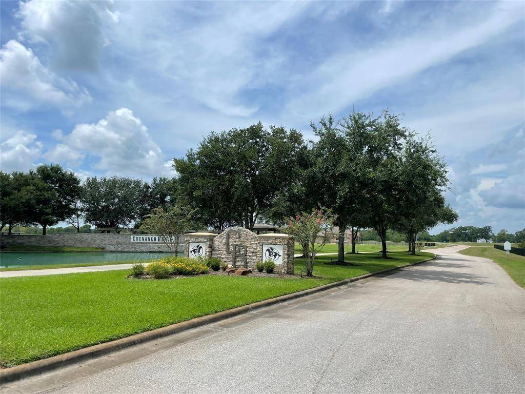 Angleton, TX 77515,23010 Sugar Mill CT