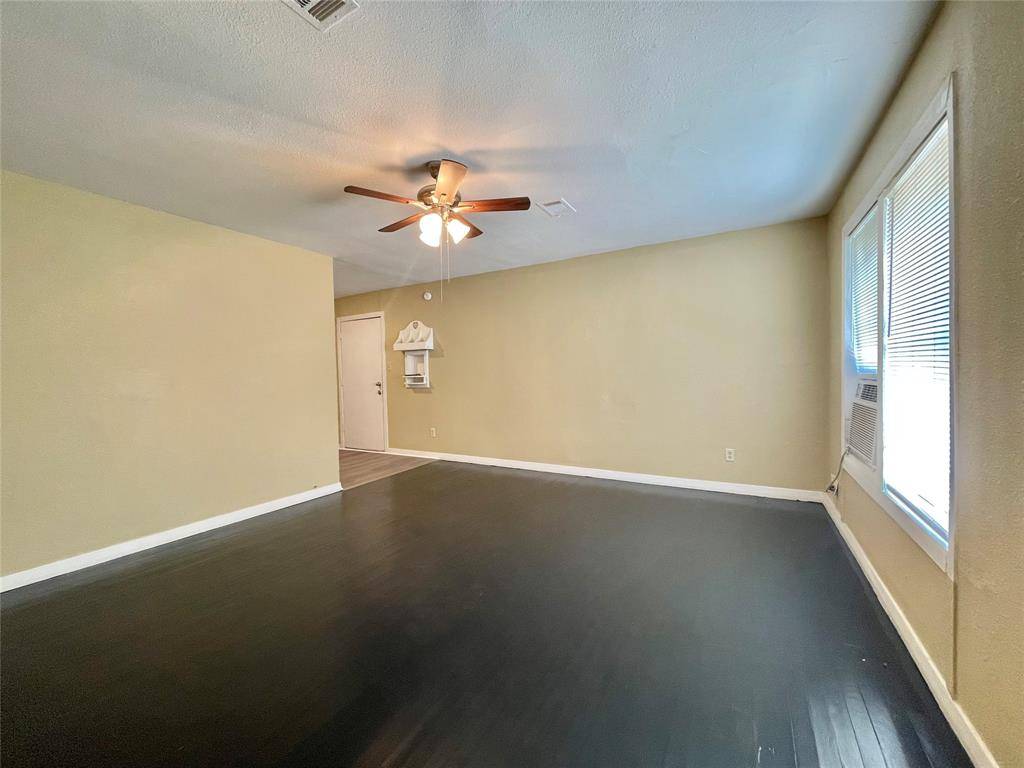 Freeport, TX 77541,611 N Avenue D