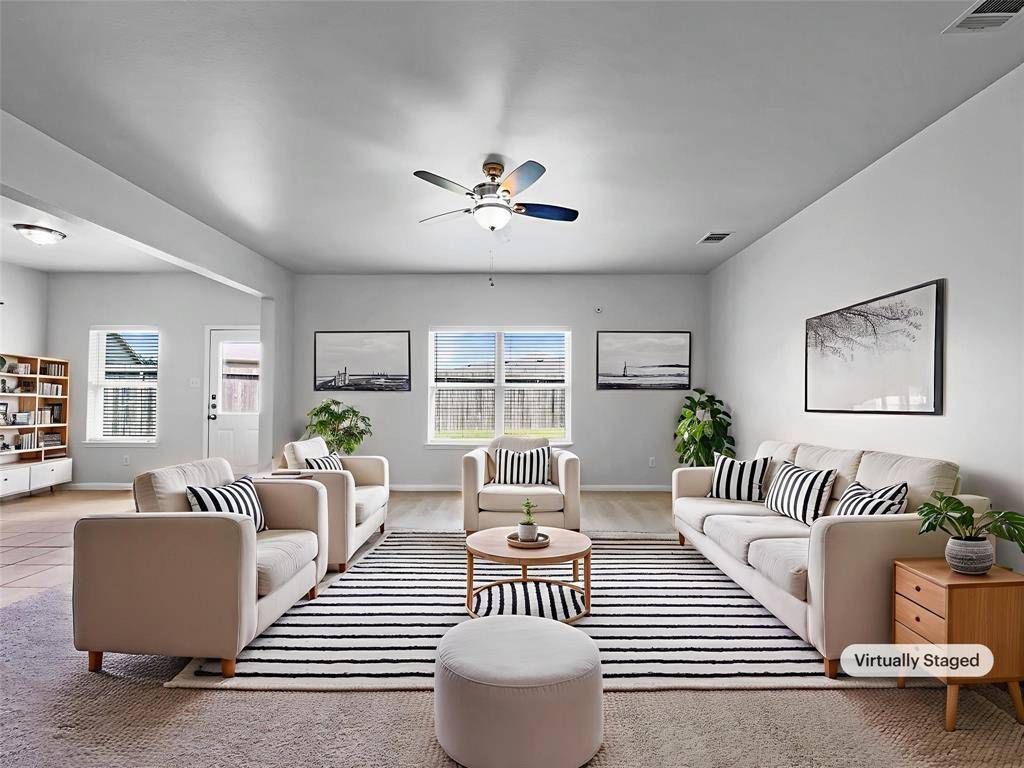 La Marque, TX 77568,211 Golden Eagle CT