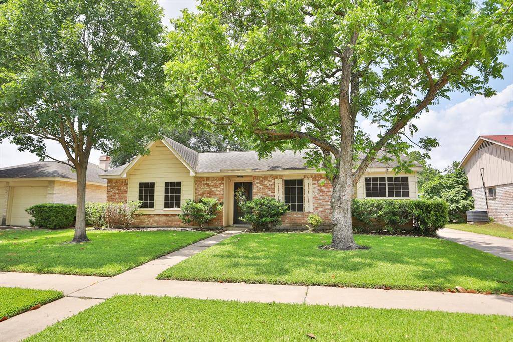 Houston, TX 77099,10410 Huntington Wood DR