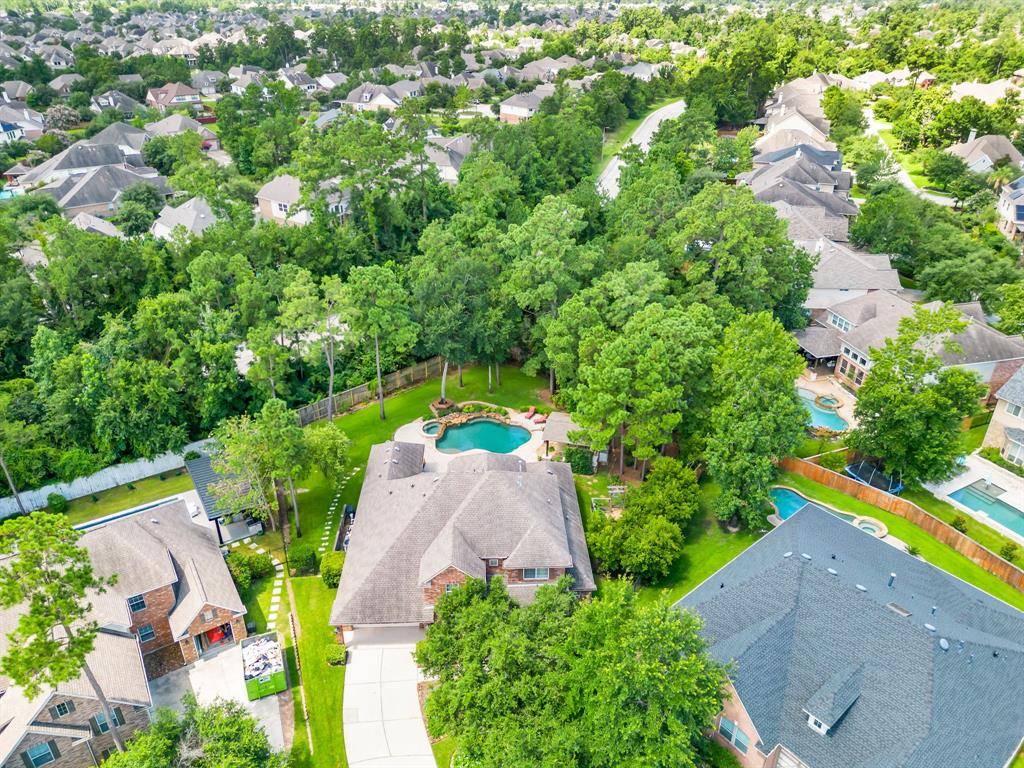 The Woodlands, TX 77389,71 E Hullwood Court