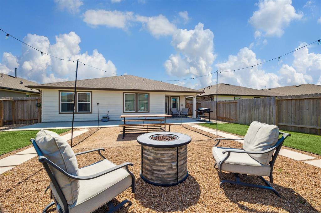 Rosharon, TX 77583,811 Silver Kettle DR