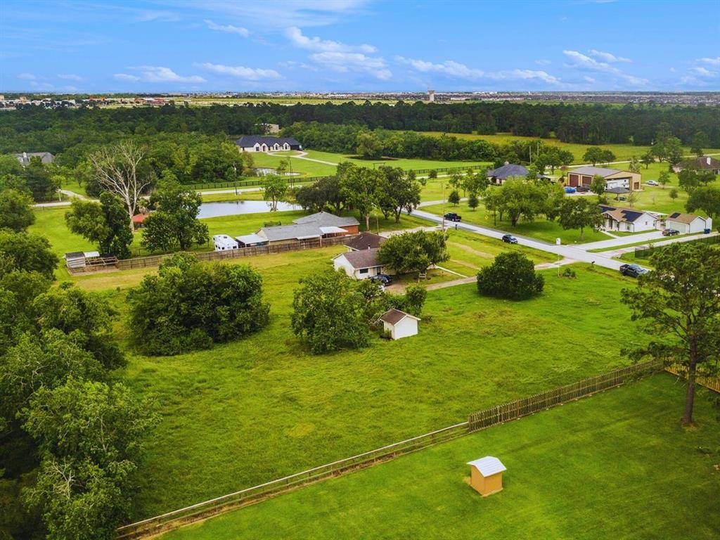 Dickinson, TX 77539,14030 Santo Park RD