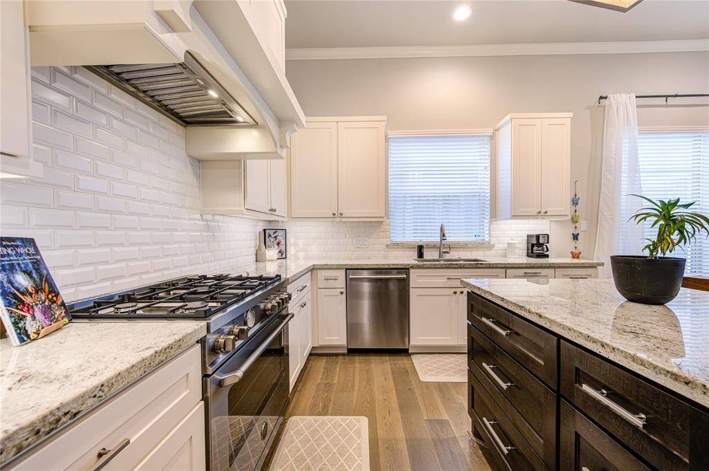 Houston, TX 77043,10918 Brookeshire Chase LN