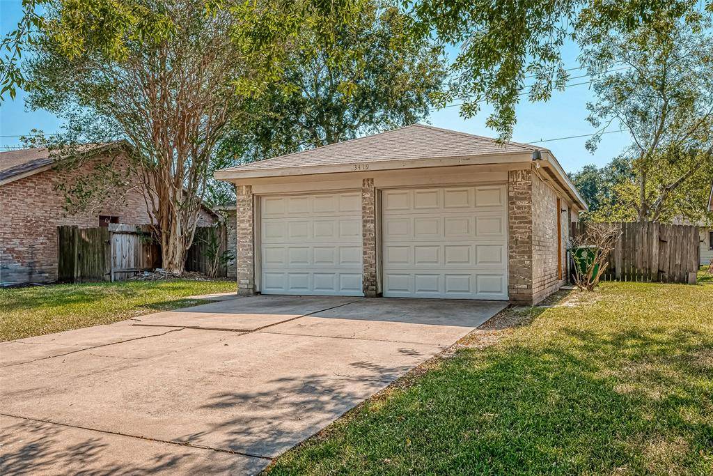 Houston, TX 77045,3419 Wuthering Heights DR