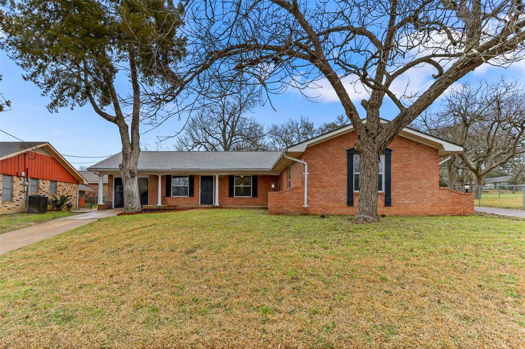 Brenham, TX 77833,1305 S Chappell Hill ST