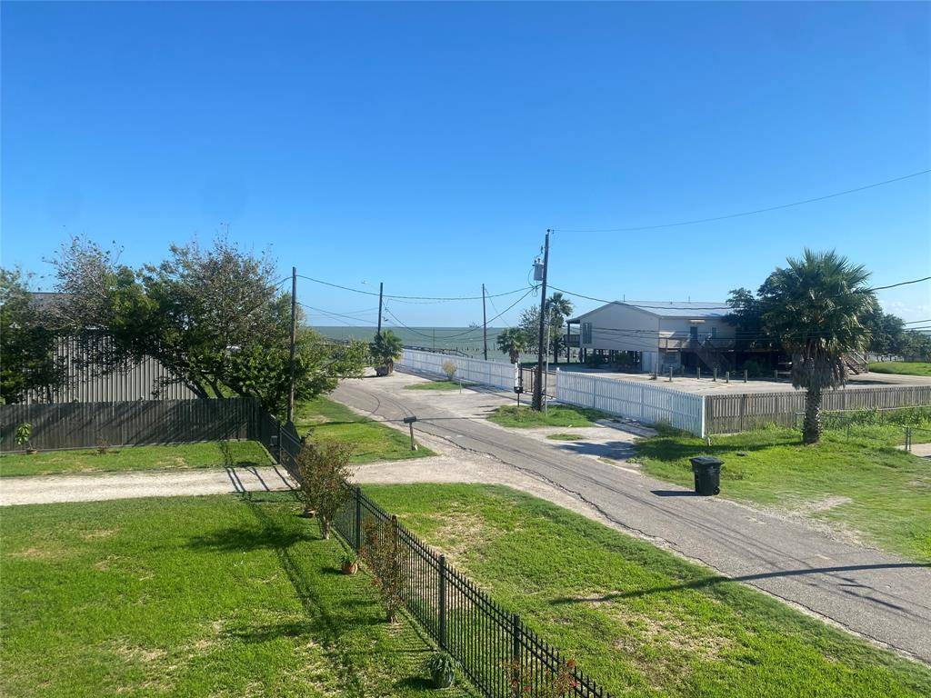 San Leon, TX 77539,122 18th ST