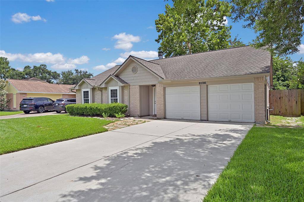 La Porte, TX 77571,10812 Collingswood DR