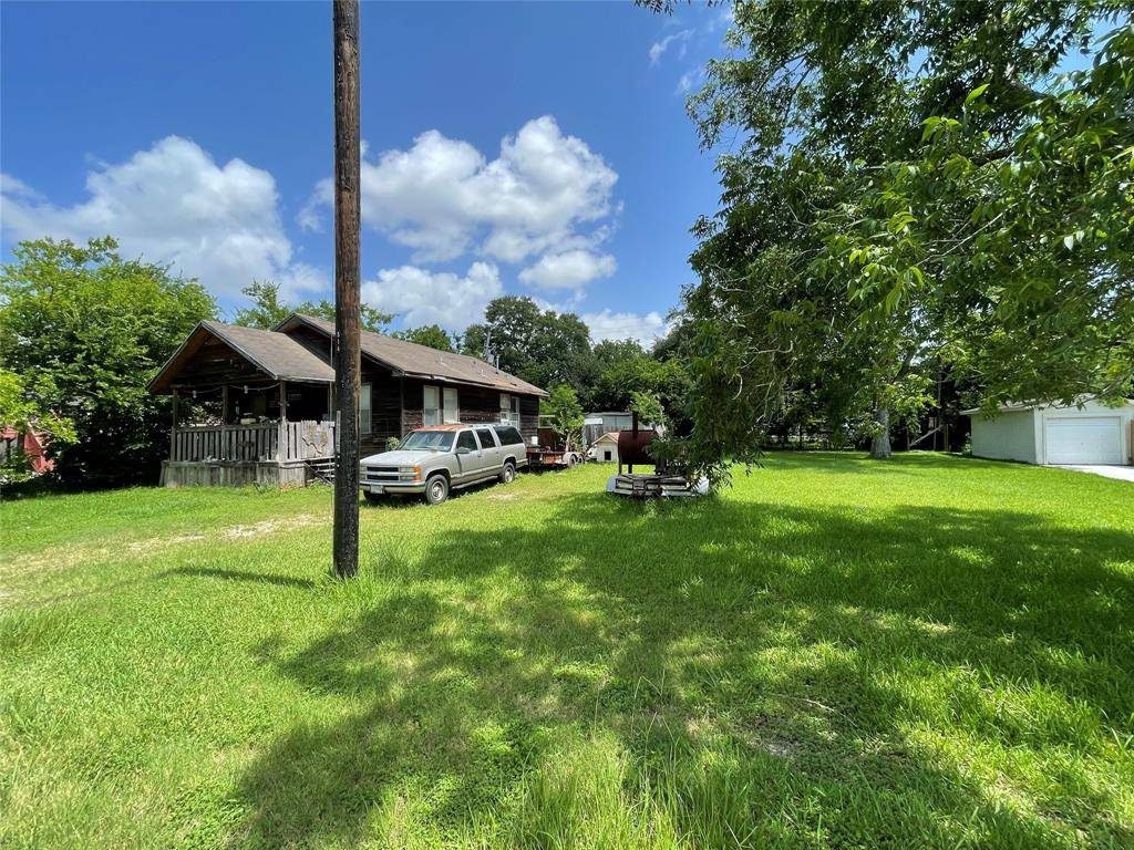 La Porte, TX 77571,408 Bay Oaks DR